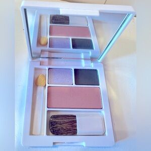 Clinique Colour Surge Eye Shadow Duo / Soft-Pressed Powder Blusher